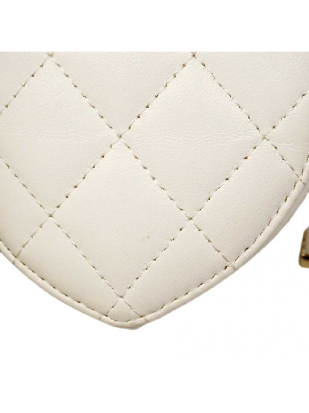 Chanel Pouch Quilted Lambskin White Chien Gold - Picture 9 of 10